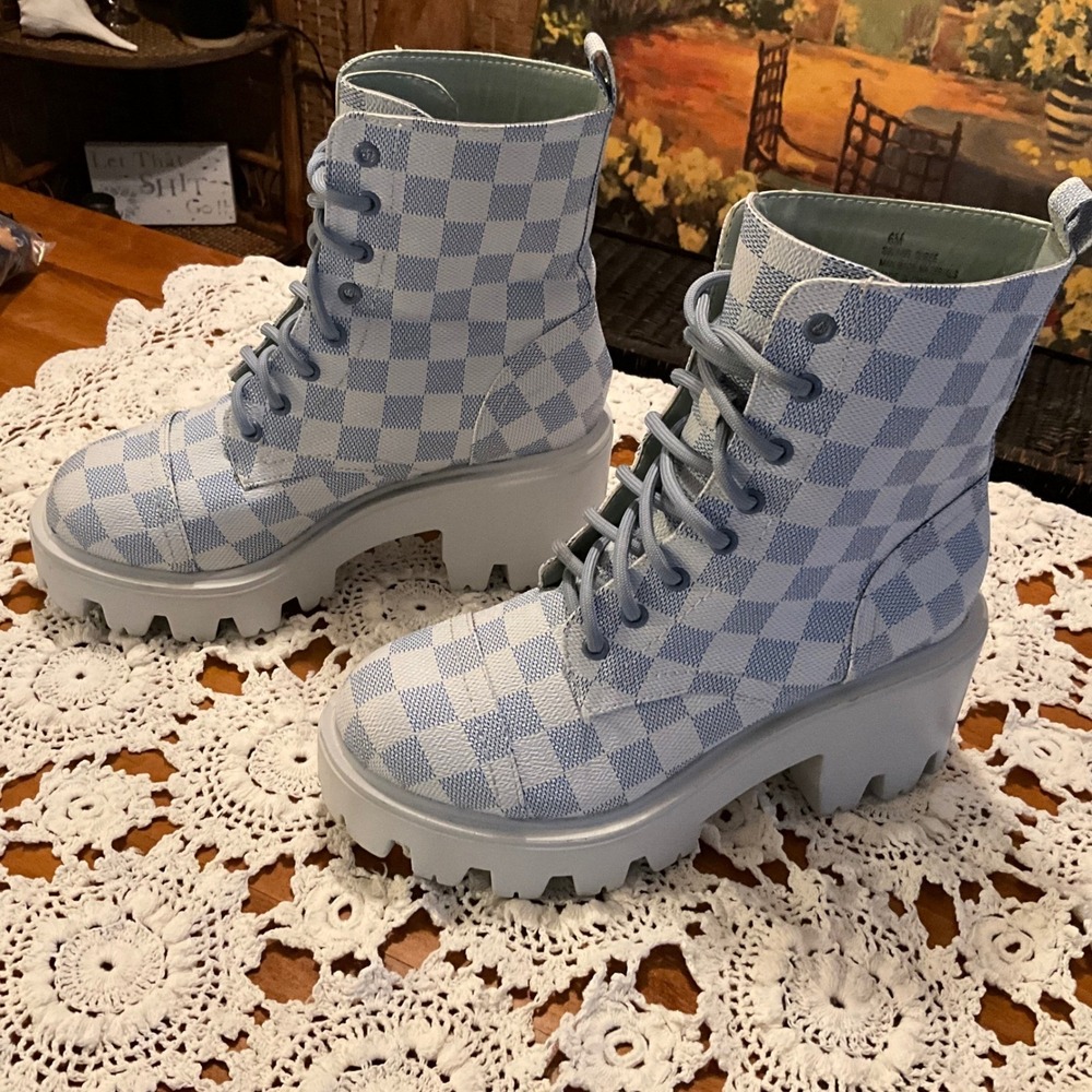MDT Womens Boots Lug Sole Heel Streetwear Chunky Block Checkered Blue Trendy Y2K